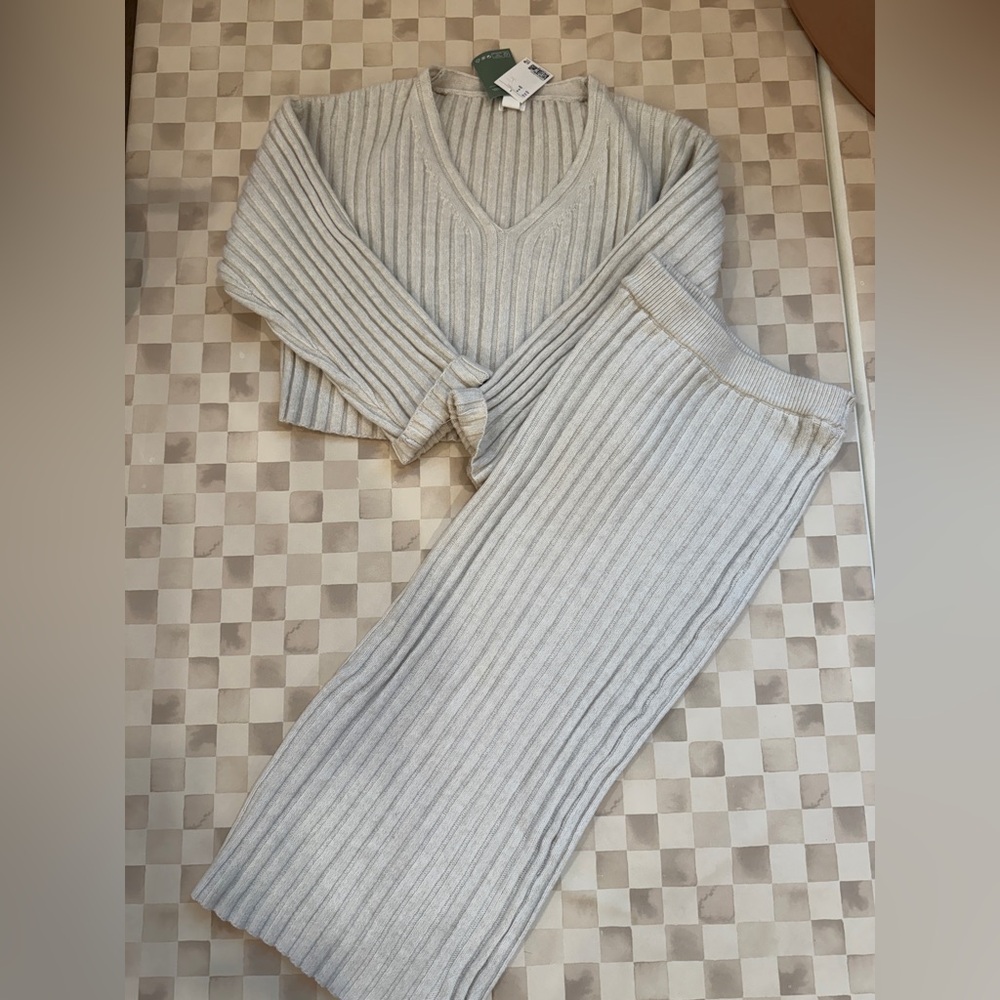 H&M Cream Ribbed Knit Sweater